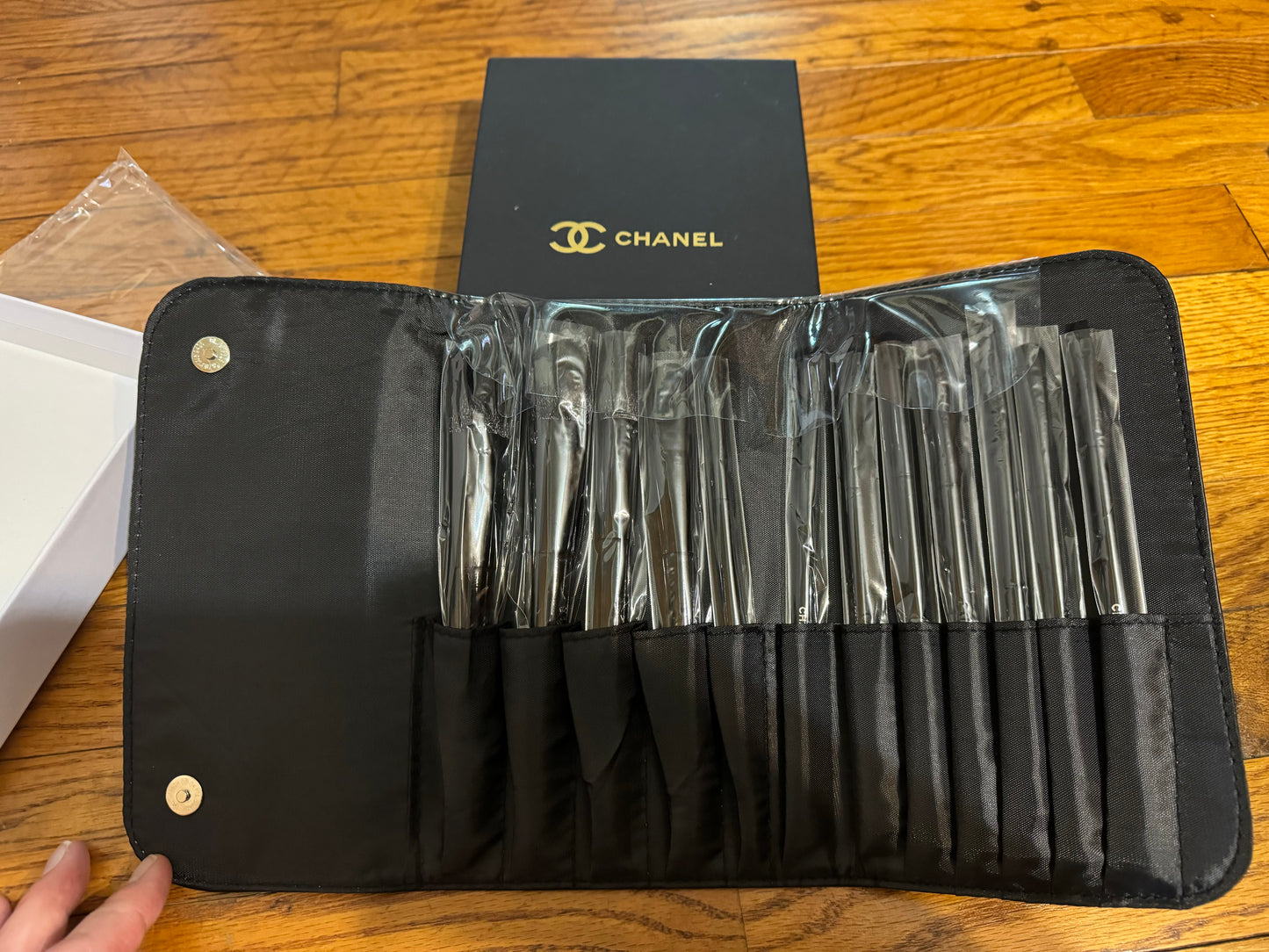 Makeup Brushes 12 piece set Unbranded