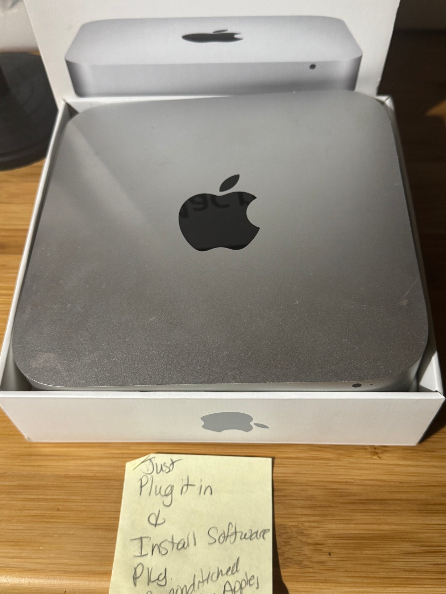 Mac Mini Late 2012 (Apple reconditioned) Model A1347 ( One owner )