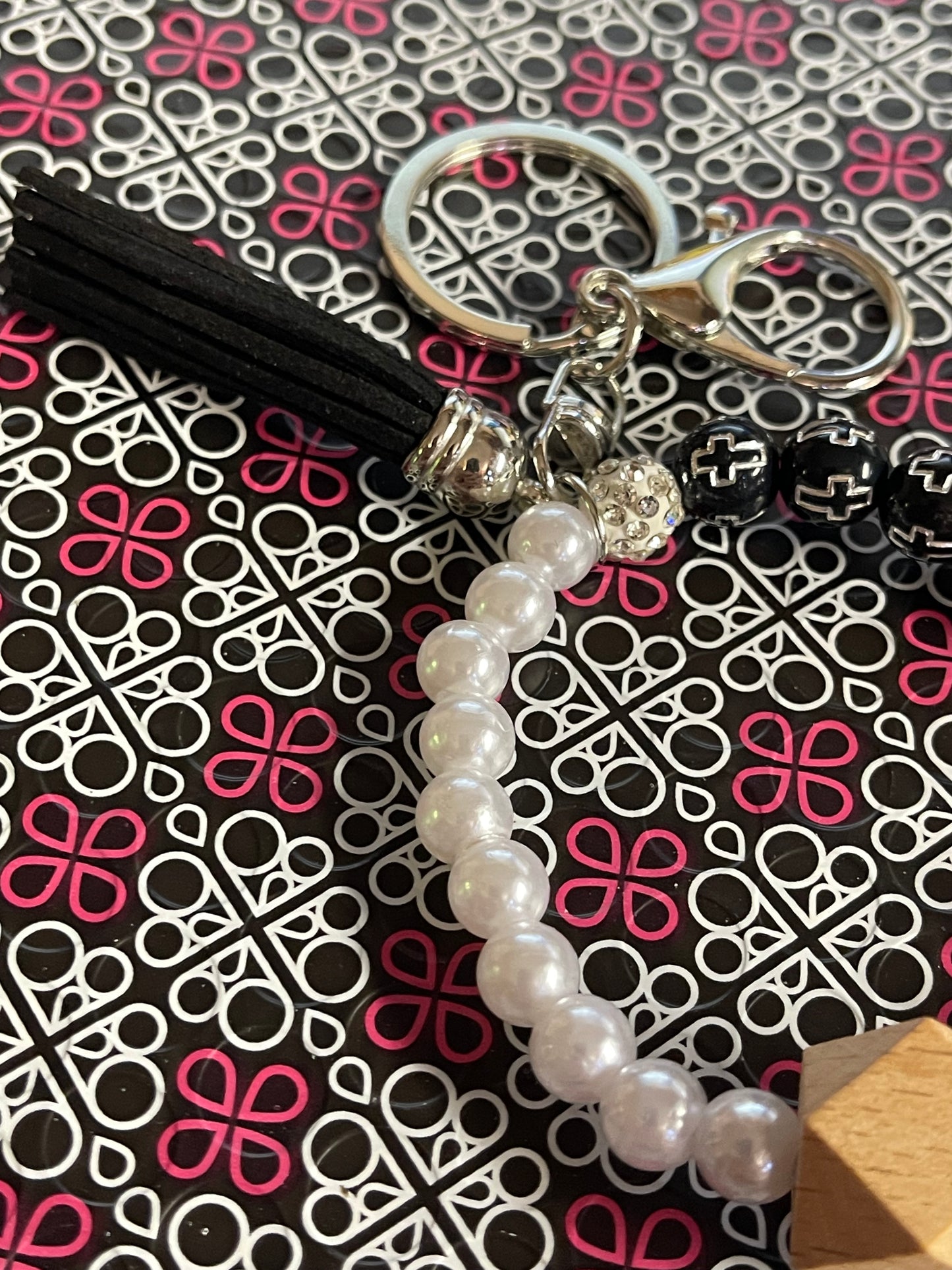 Cross Stretchy Bracelet Keychain