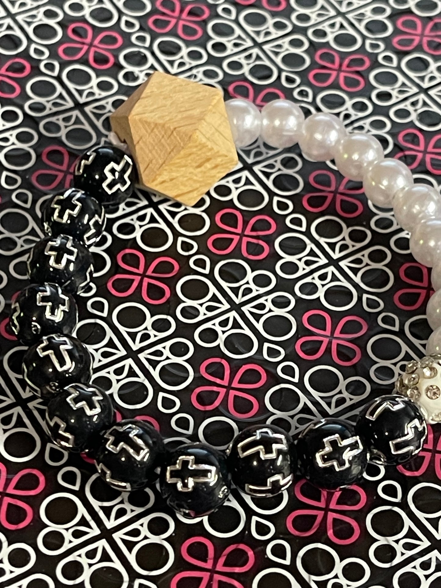 Cross Stretchy Bracelet Keychain
