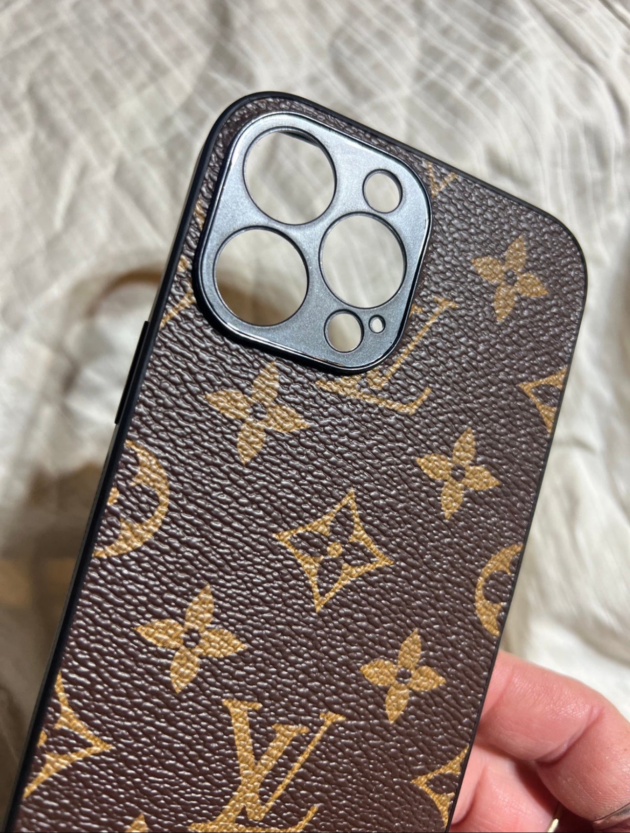 Luxury iPhone 14 Pro Max phone case 6.7”