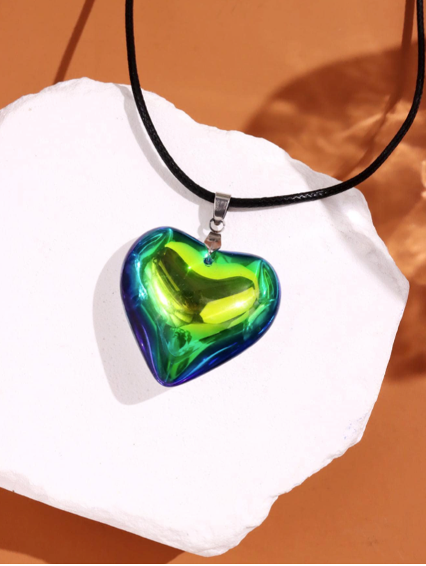 Titanic Multicolor Heart Necklace ( choice )