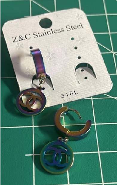 Elite Unbranded Holographic Oil Spill Earrings