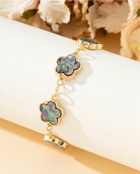 Lucky ~ 4 Leaf Clover Bracelet in Multicolor