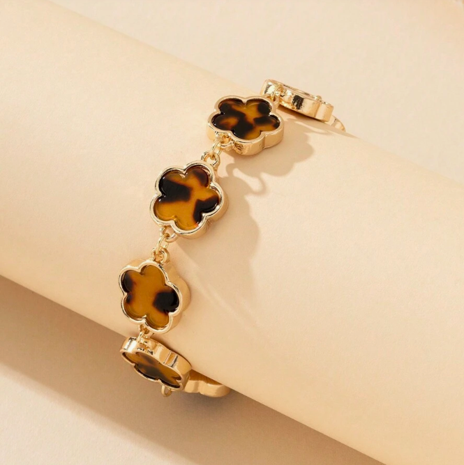 Lucky ~ 4 Leaf Clover Bracelet in Brown Leopard Print ( Pre Order )