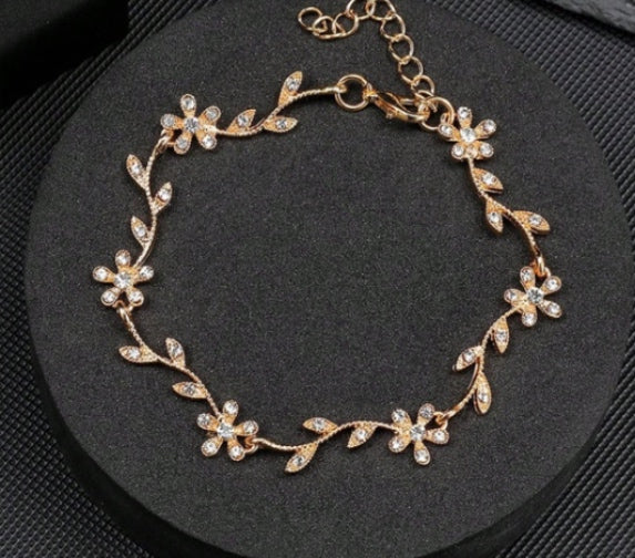 Promise Me ~ Leaf Necklace Earring Bracelet Set ( Pre Order )