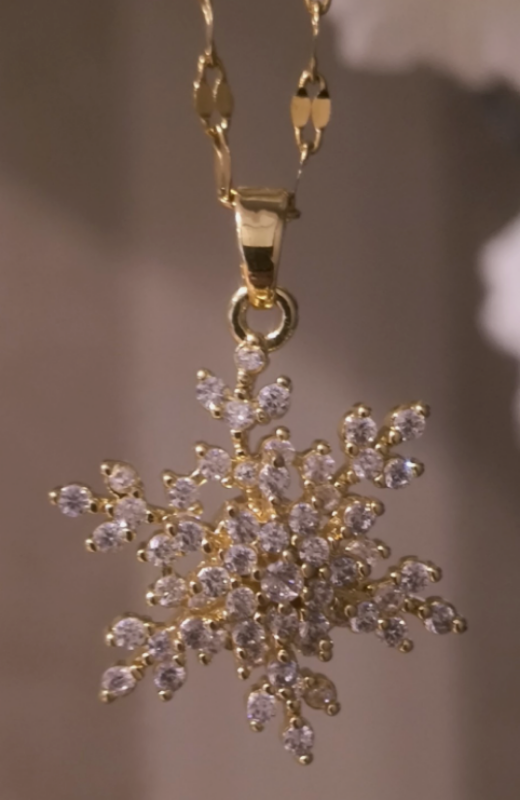 Snowflake Spinner Cubic Zirconia 18K Yellow Gold Titanium Stainless Steel Necklace