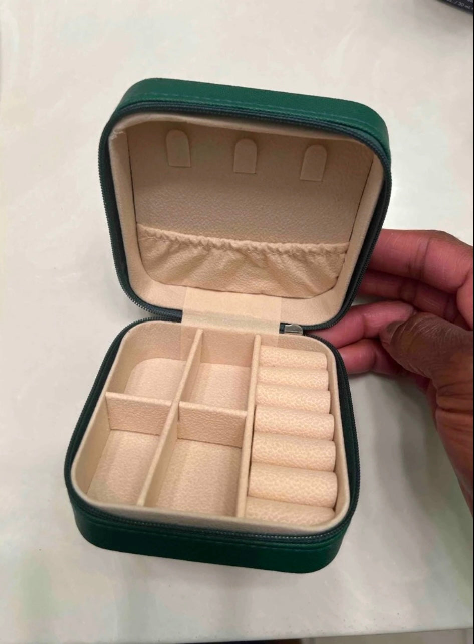 Green Travel Jewelry Case