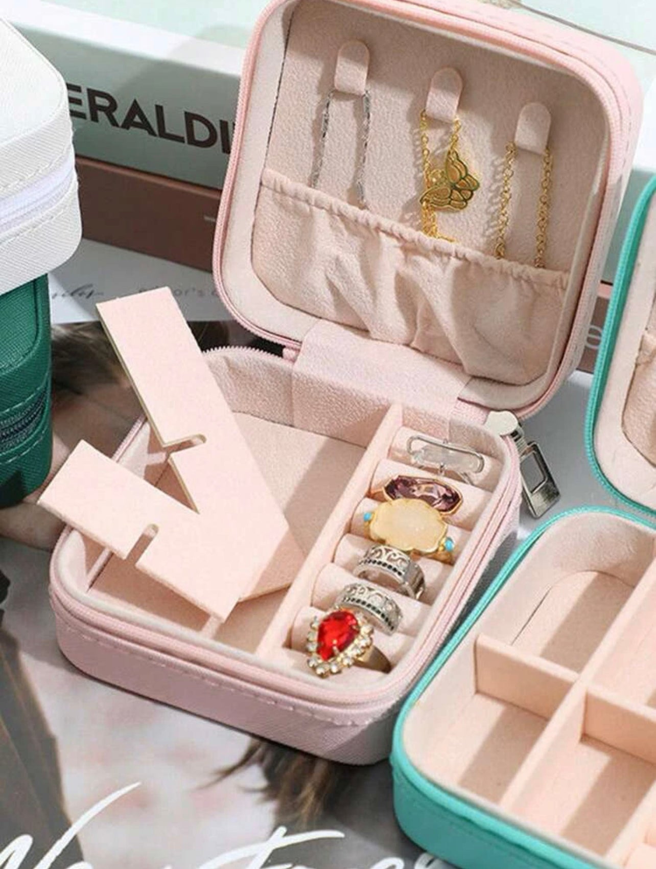 Green Travel Jewelry Case