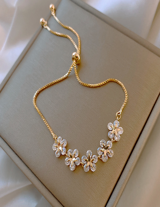 Cubic Zirconia Flower Pull Gold Bracelet