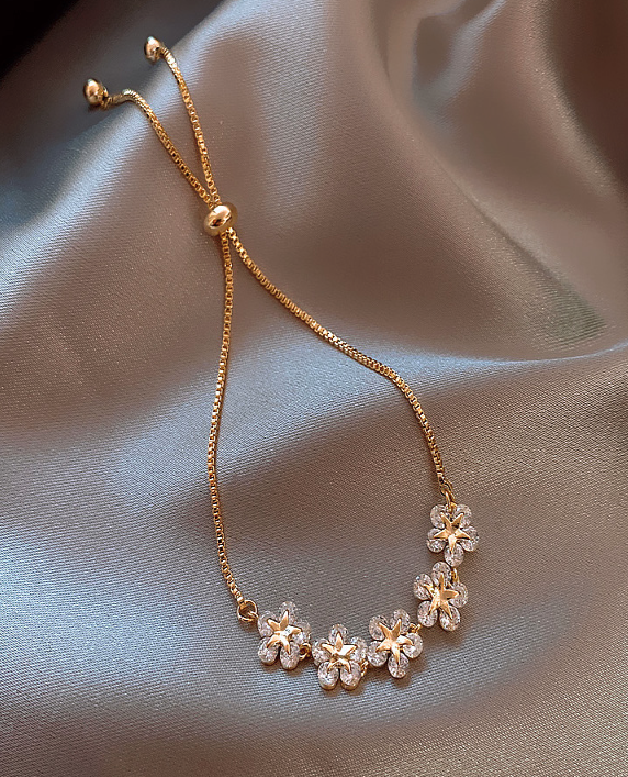 Cubic Zirconia Flower Pull Gold Bracelet