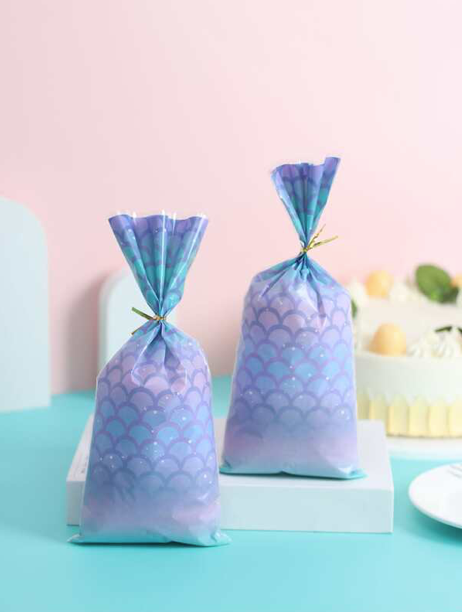 Gift Wrapping   -  Gift Bag with tissue paper