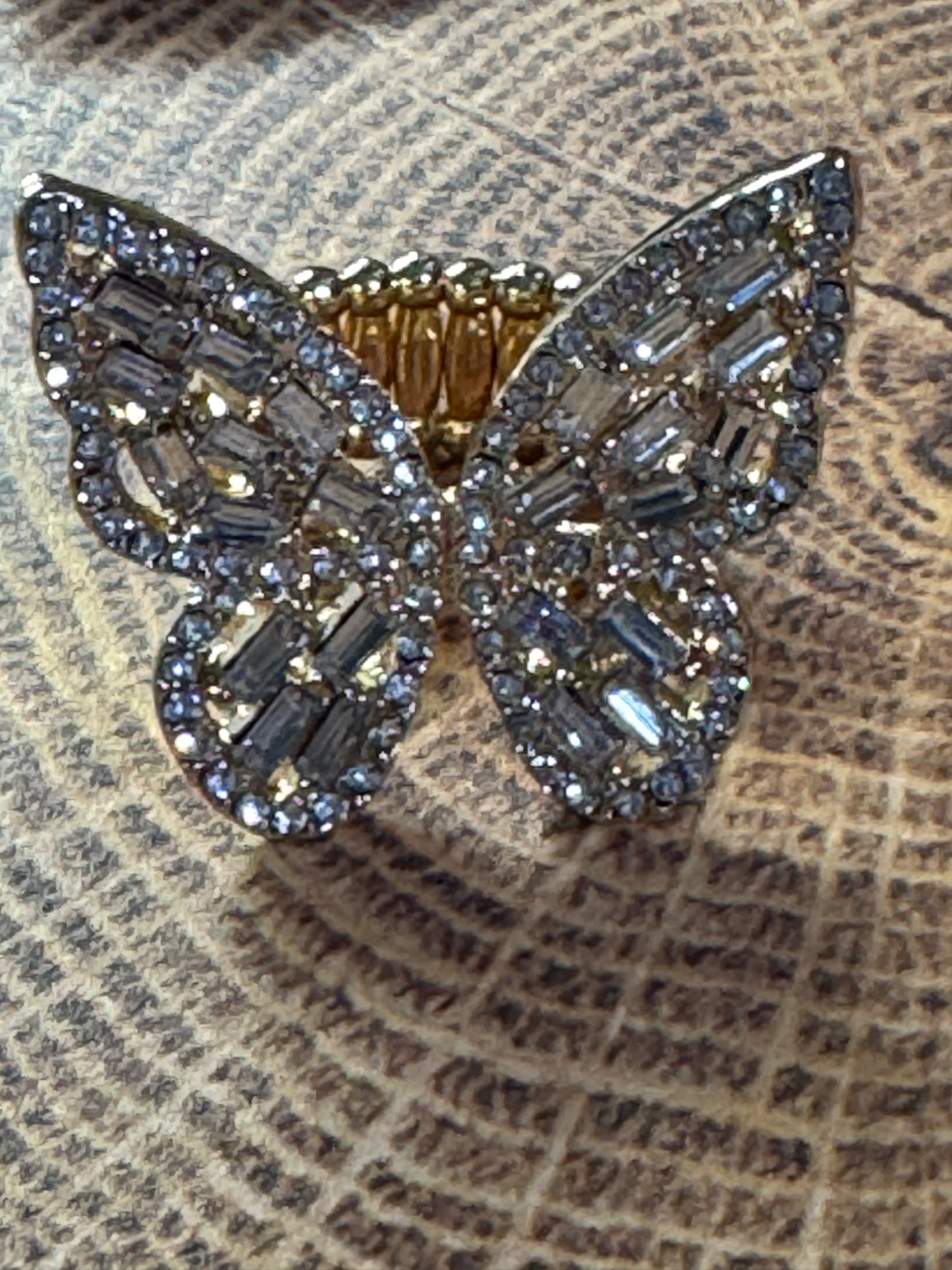 Paparazzi Flauntable Flutter Gold Ring