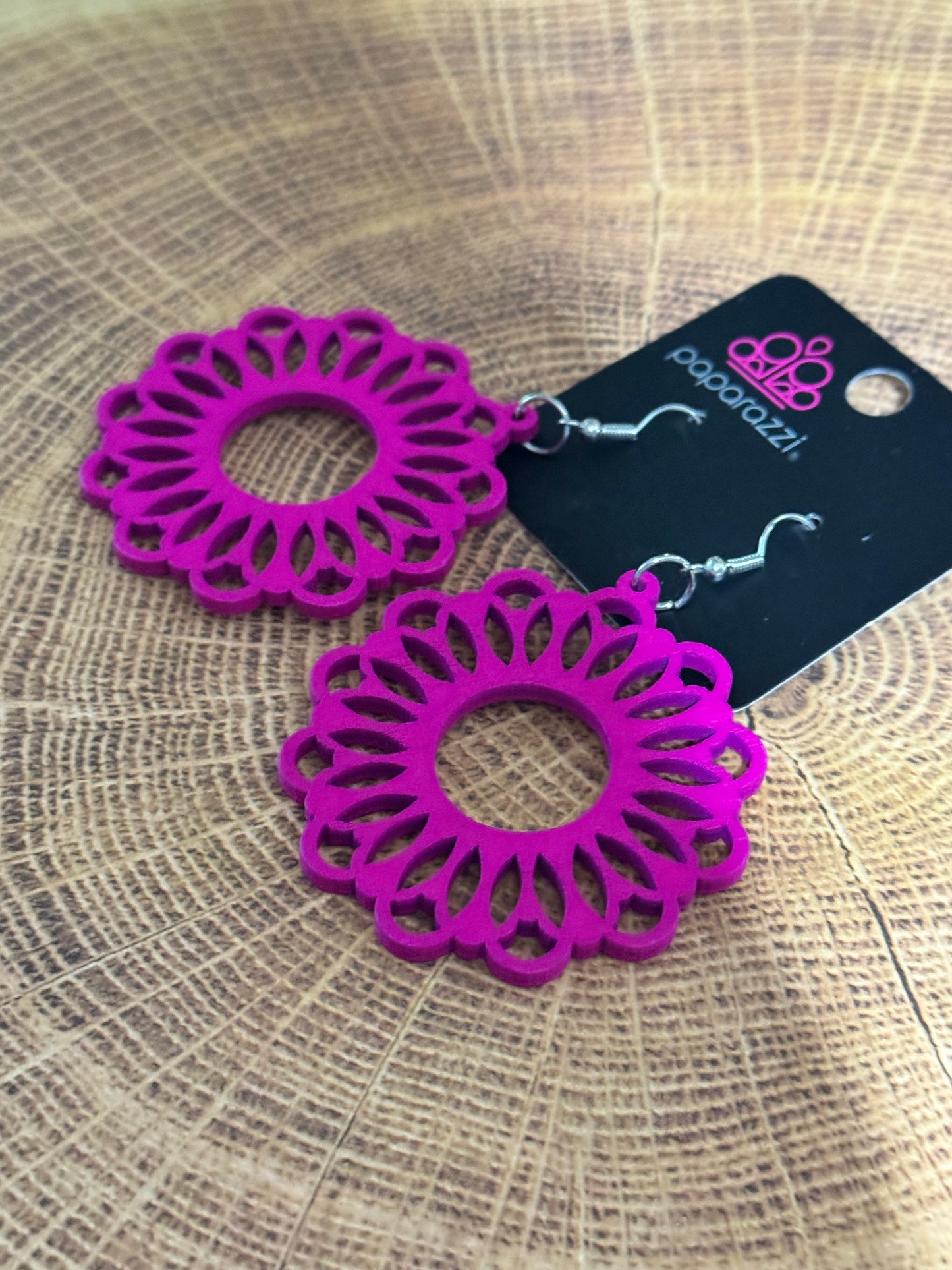 Paparazzi Dominican Daisy Pink Earring