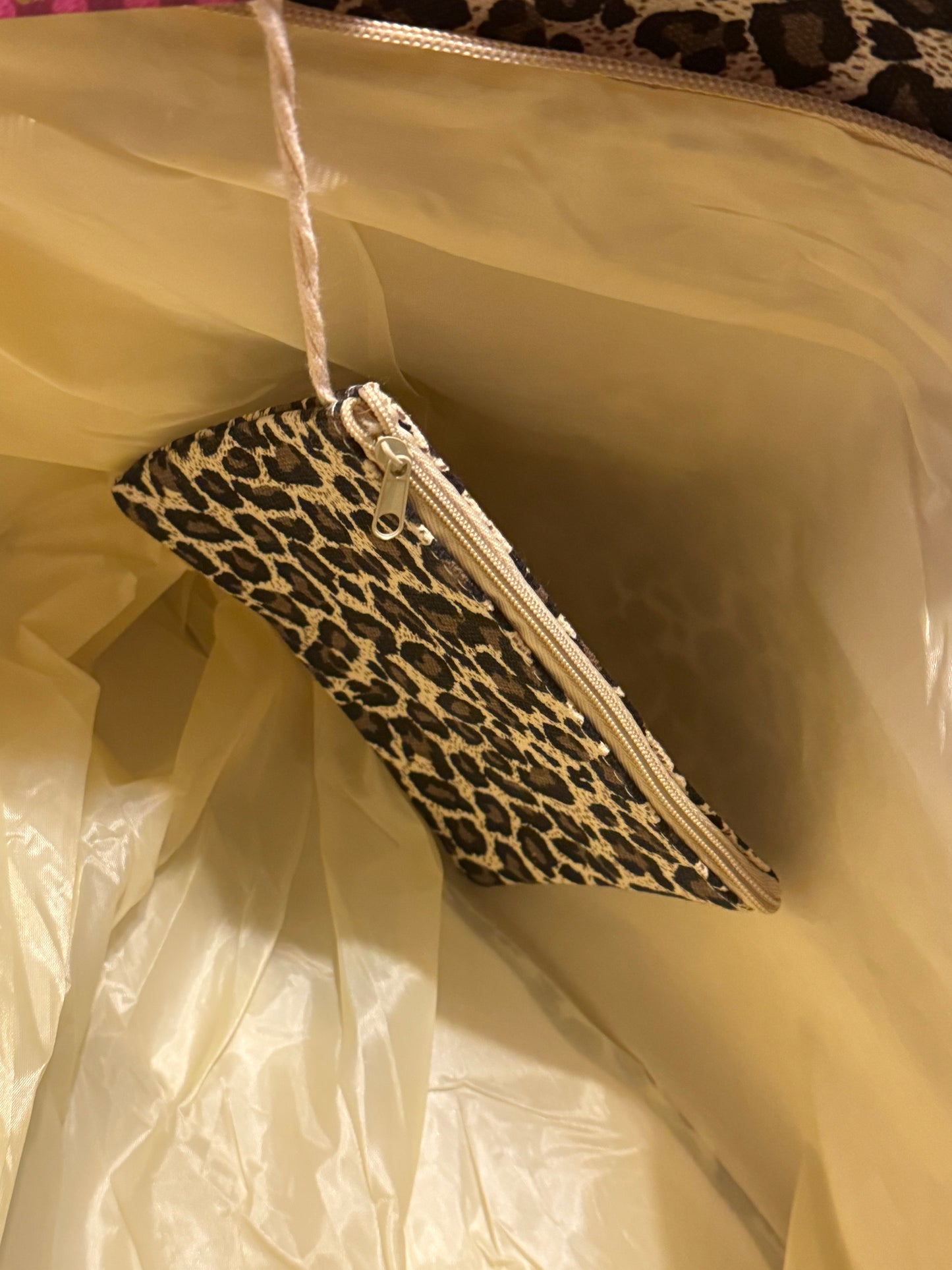 Leopard Print Pattern Large Beach Tote Bag  with Wristlet