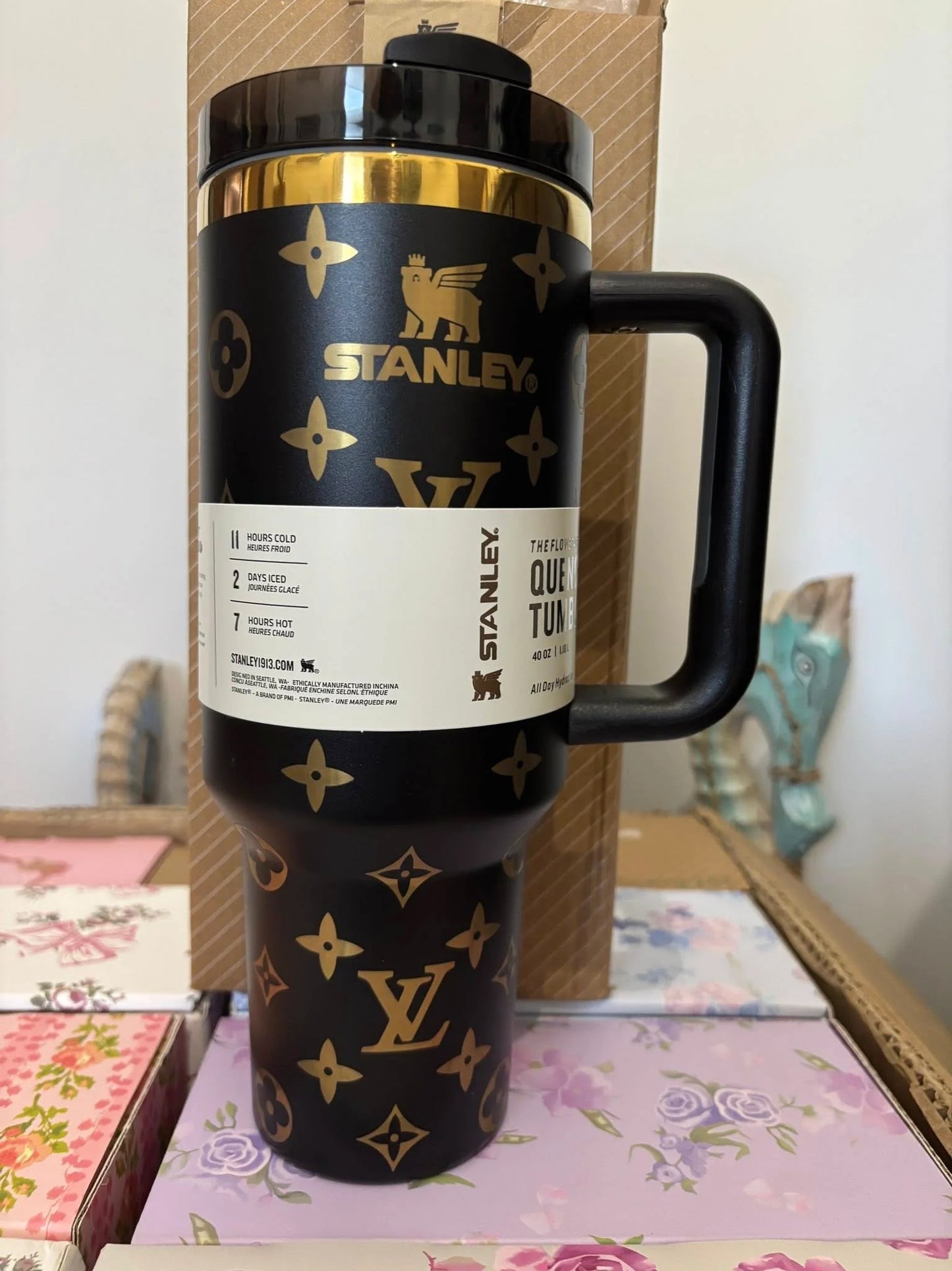 Gift 40 ounce Tumbler Unbranded Black Multicolor