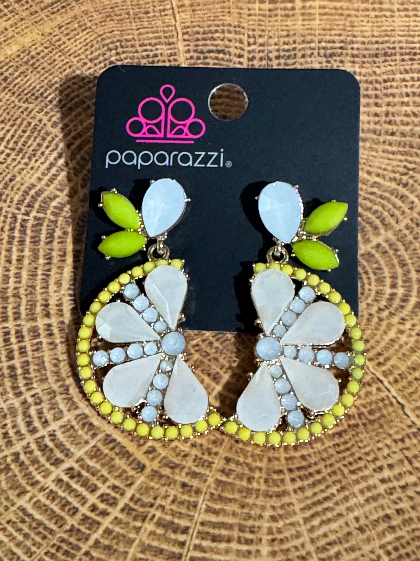 Paparazzi Slice of Summer Yellow Earrings