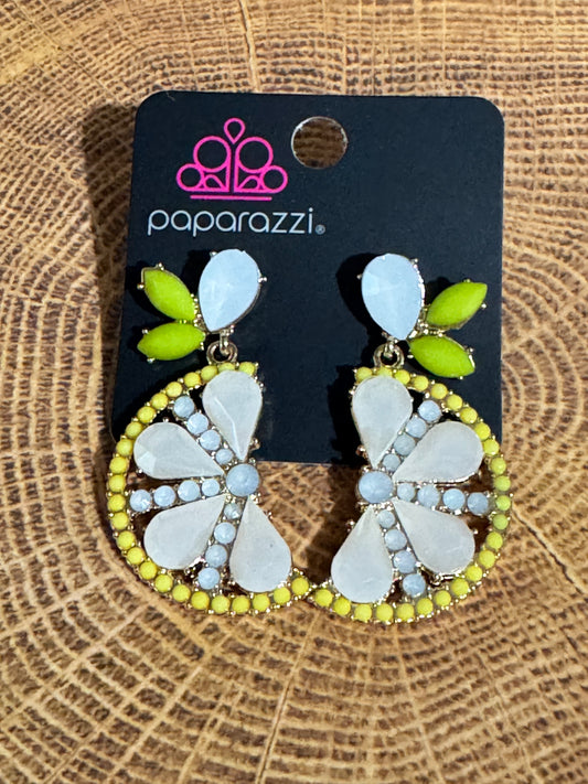 Paparazzi Slice of Summer Yellow Earrings