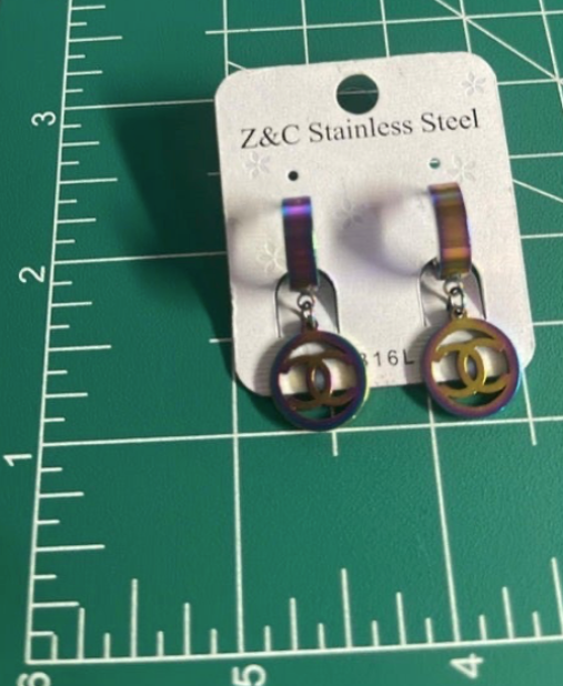 Elite Unbranded Holographic Oil Spill Earrings