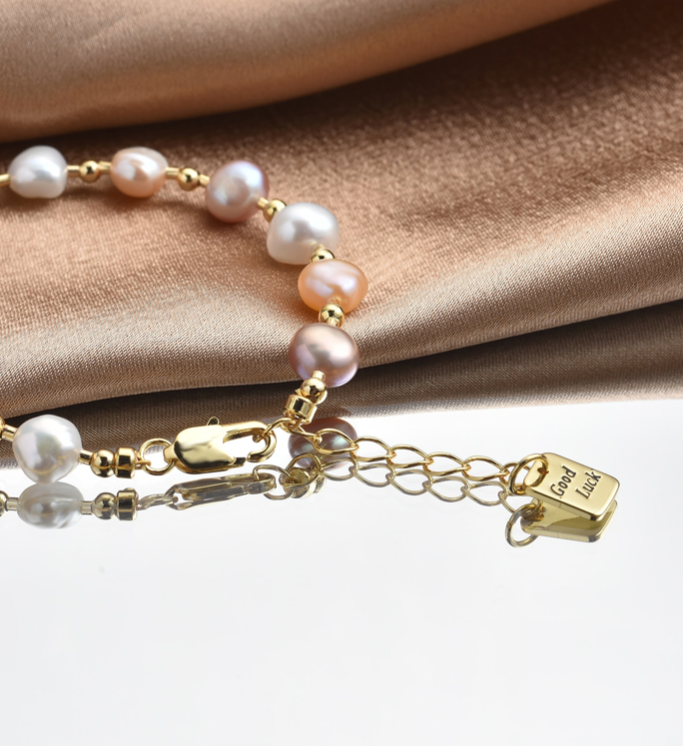 Blessed Heart ~  Cultured Akoya Pearls Bracelet