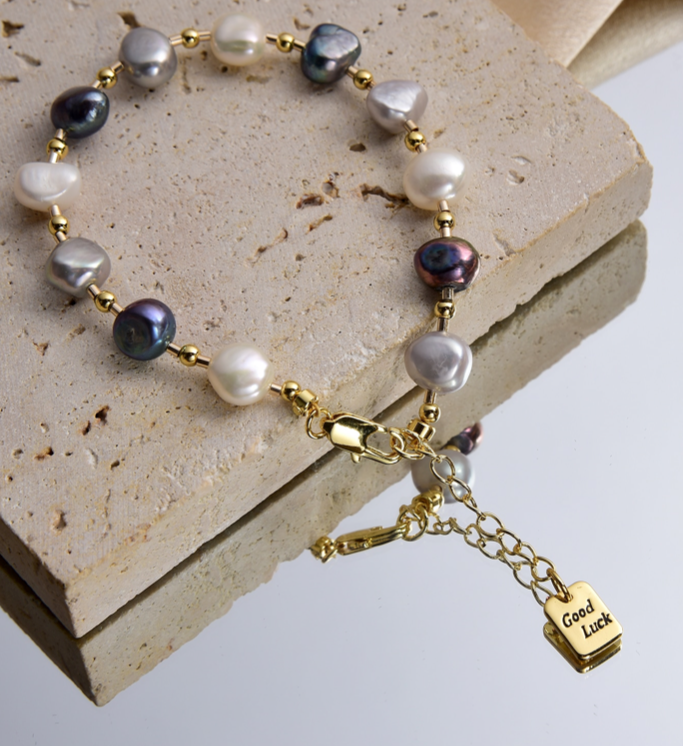 Blessed Heart ~  Cultured Akoya Pearls Bracelet