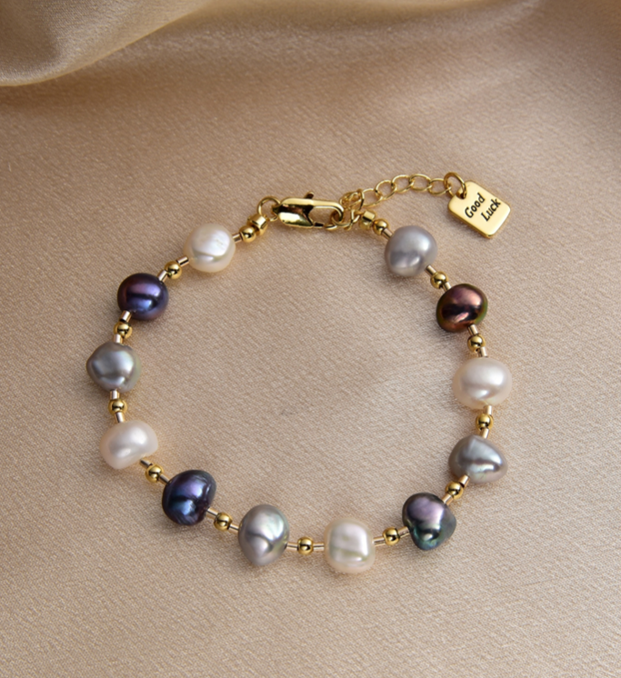 Blessed Heart ~  Cultured Akoya Pearls Bracelet
