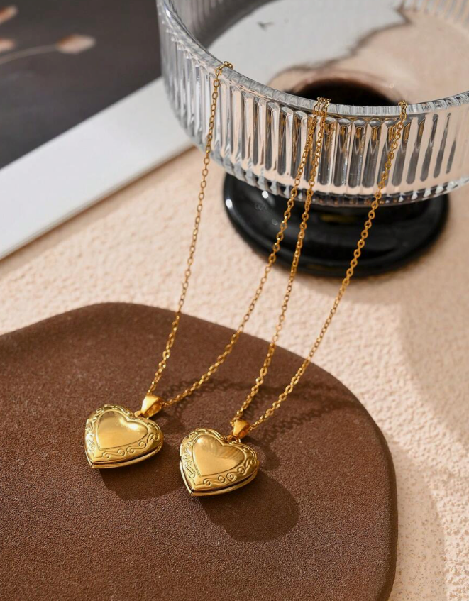 Stainless Steel 14K Gold Picture Frame Pendant Besties Heart Pendant Necklaces